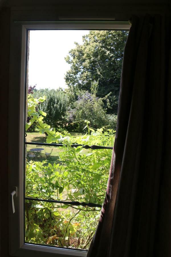 Bed and Breakfast Le Bourgis La Chapelle-Montligeon Exterior foto